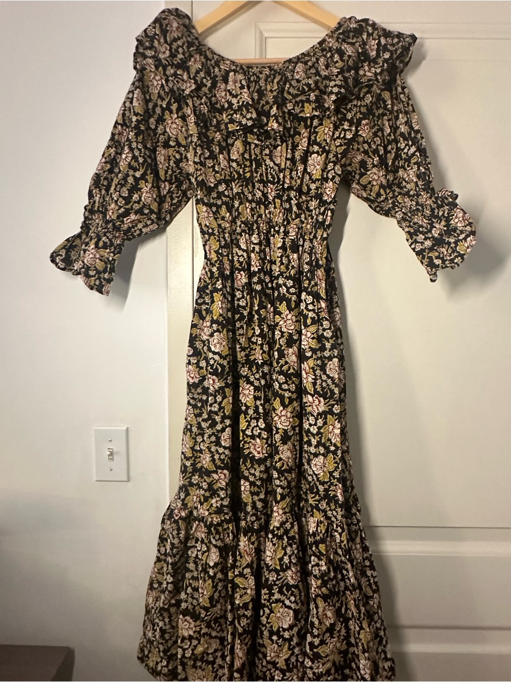 Mille Floral Smocked Long Sleeve Midi Dress - Black Floral - Picture 5 of 6